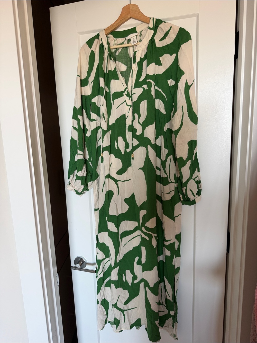 H & M Women’s Green and Cream Printed Long Dress Caftan